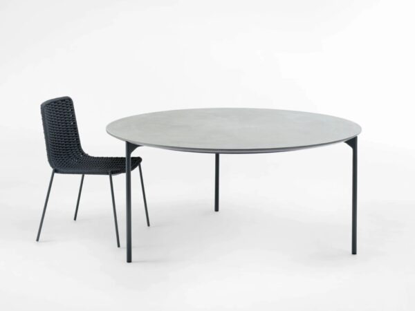 Runder Gartentisch aus Leichtzement | Paola Lenti | Plano