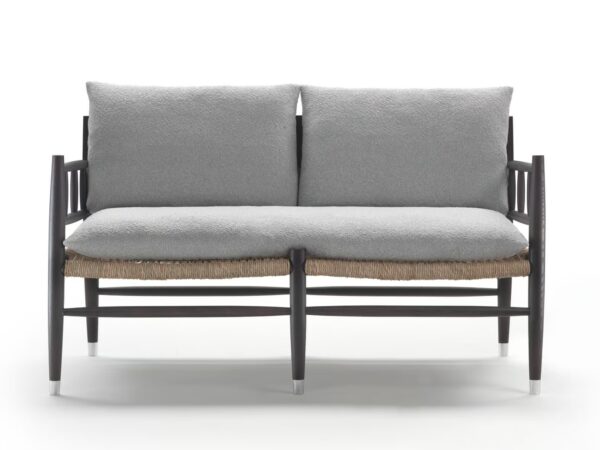 Kleines Sofa aus massivem Holz | Flexform | Lee