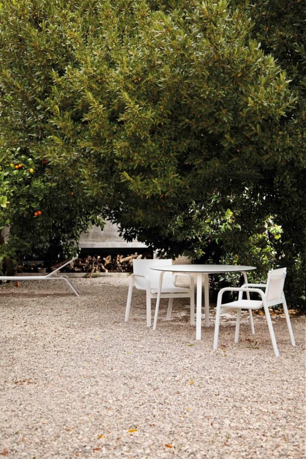 Stapelbarer Gartentisch aus Thermolackiertem Aluminium | GANDIABLASCO | Stack - Image 8