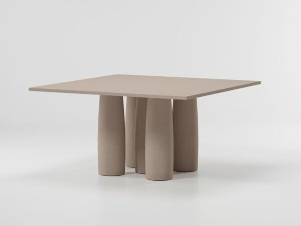 Quadratischer Tisch aus Stein | Kettal | Il Colonnato