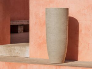 Hoch- Handgearbeiteter Gartenvase aus Terrakotta | DOMANI