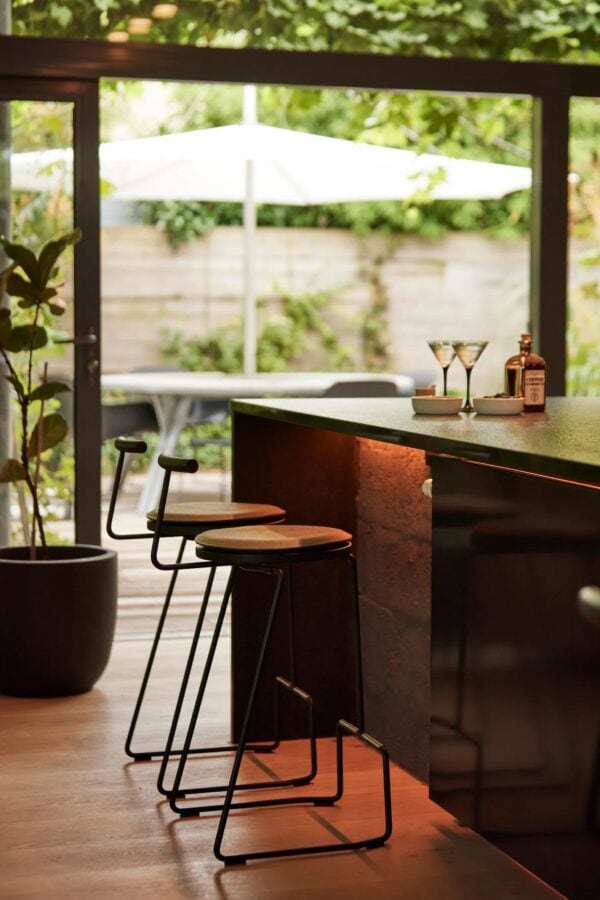 Gartenhocker aus pulverbeschichtetem Aluminium mit Fussstütze | Extremis | Tiki - Image 3