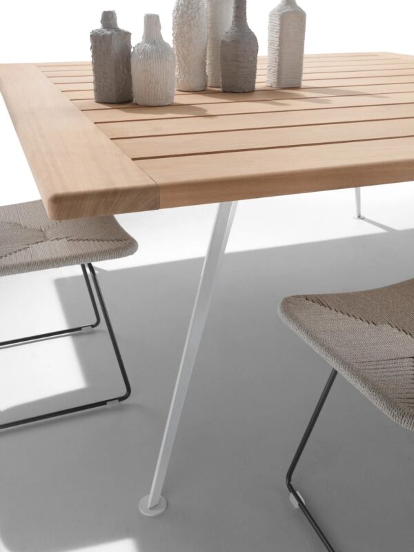 Quadratischer Gartentisch aus Irokoholz | Flexform | Zefiro - Image 5