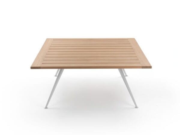 Quadratischer Gartentisch aus Irokoholz | Flexform | Zefiro