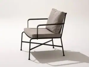 Lounge Sessel aus Aluminium mit Armlehnen | RODA | Stresa