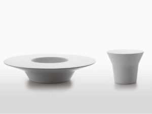 Runder Garten-Beistelltisch aus Cristalplant® | B&B Italia Outdoor | SPRINGTIME